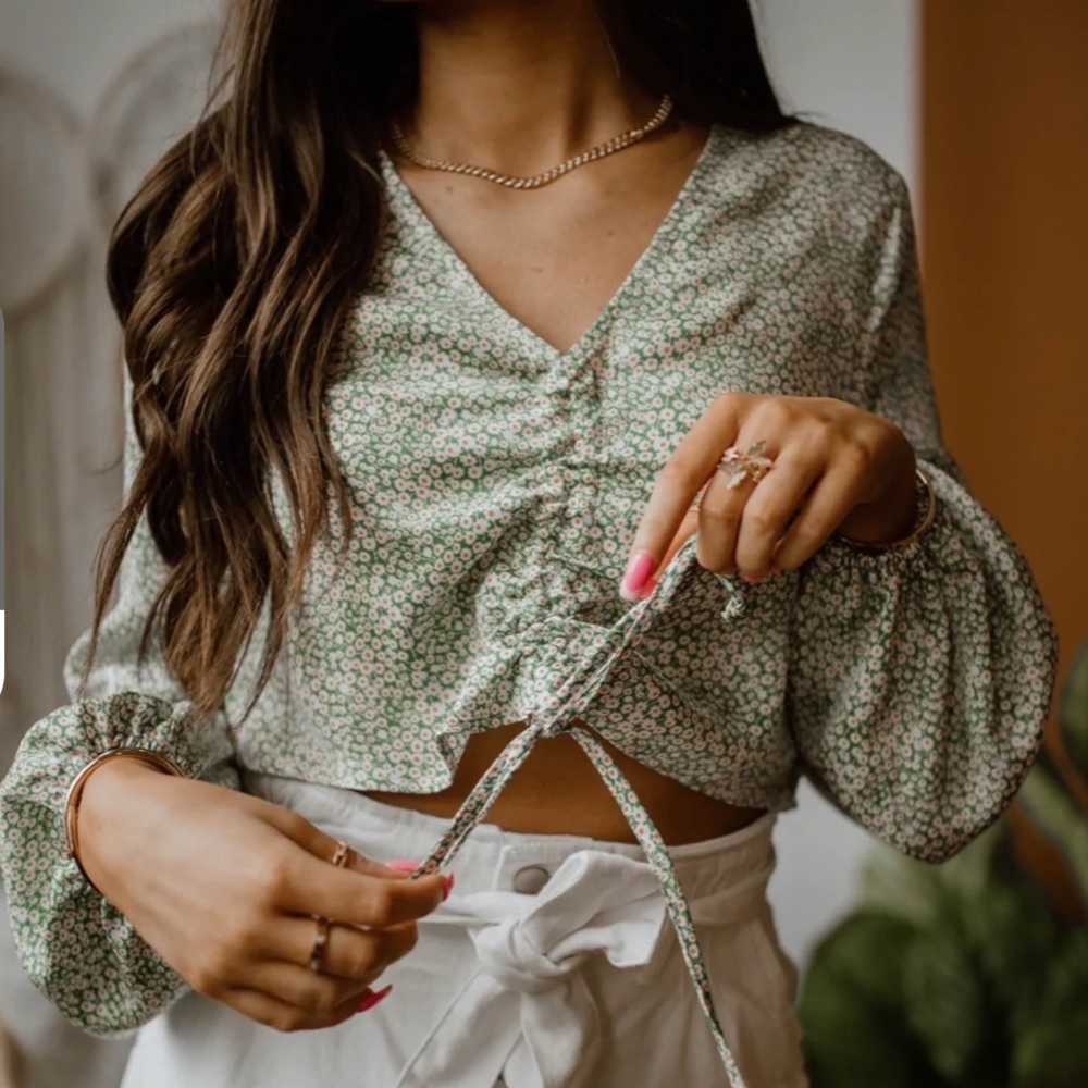 Green floral crop top